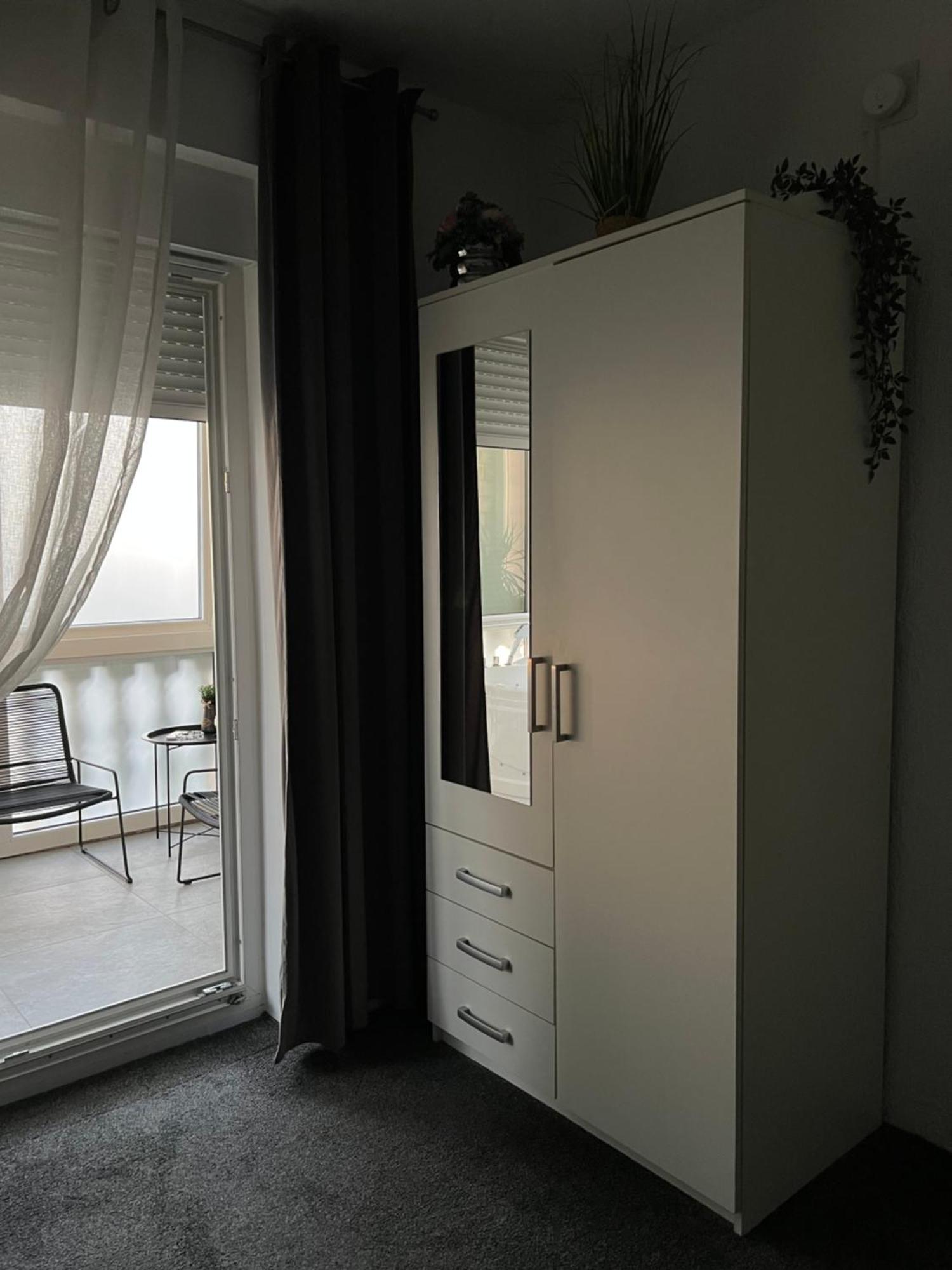 Luxrooms - Hotel Type With Private Jacuzzi เบียโลวาร์ ภายนอก รูปภาพ