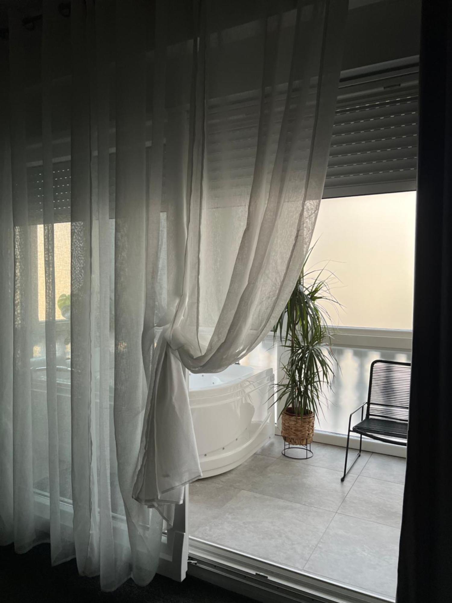 Luxrooms - Hotel Type With Private Jacuzzi เบียโลวาร์ ภายนอก รูปภาพ