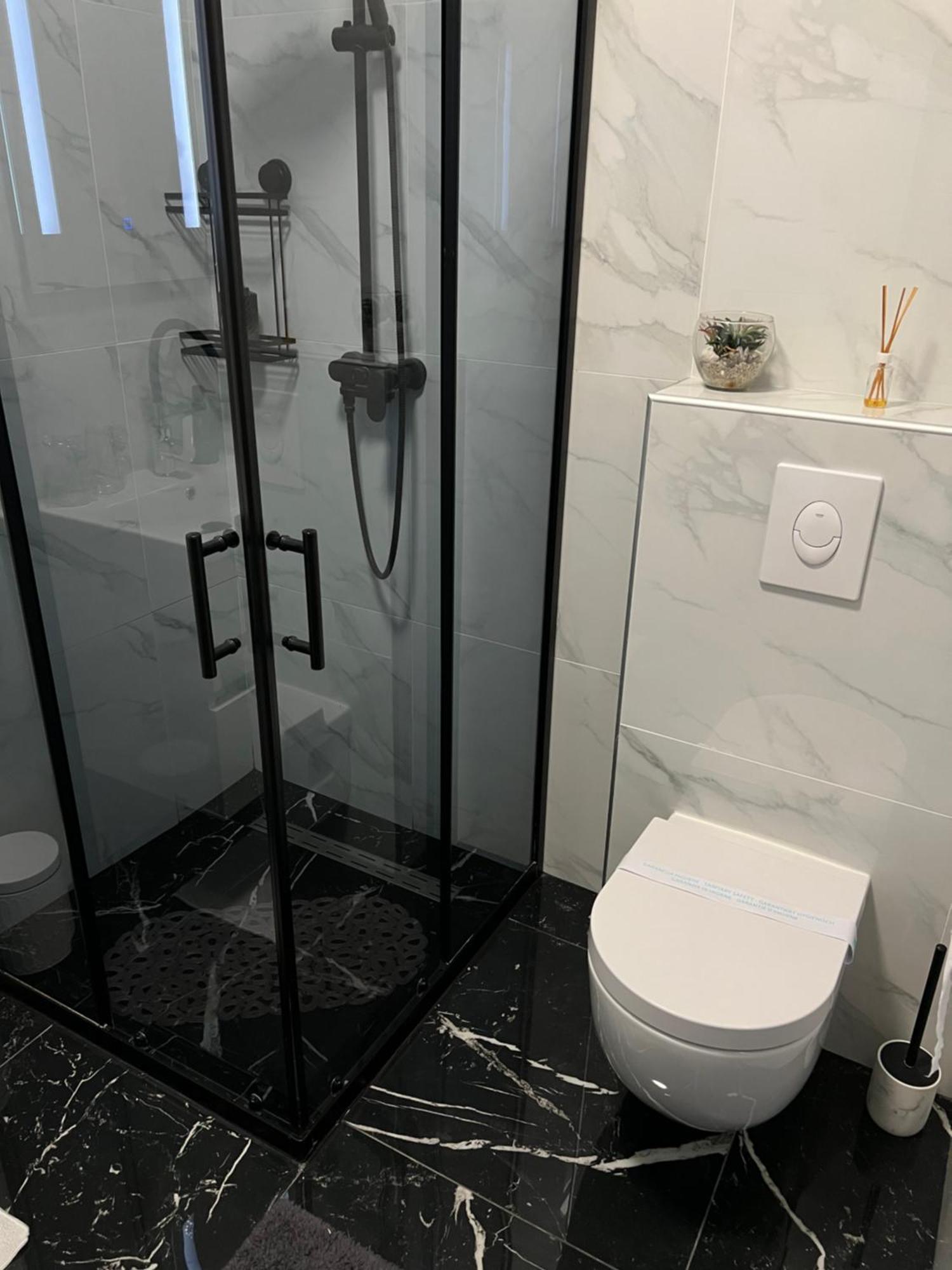 Luxrooms - Hotel Type With Private Jacuzzi เบียโลวาร์ ภายนอก รูปภาพ